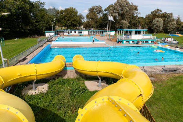 De Leukste Zwembaden In Tuitjenhorn En Omgeving - Fijnuit.nl